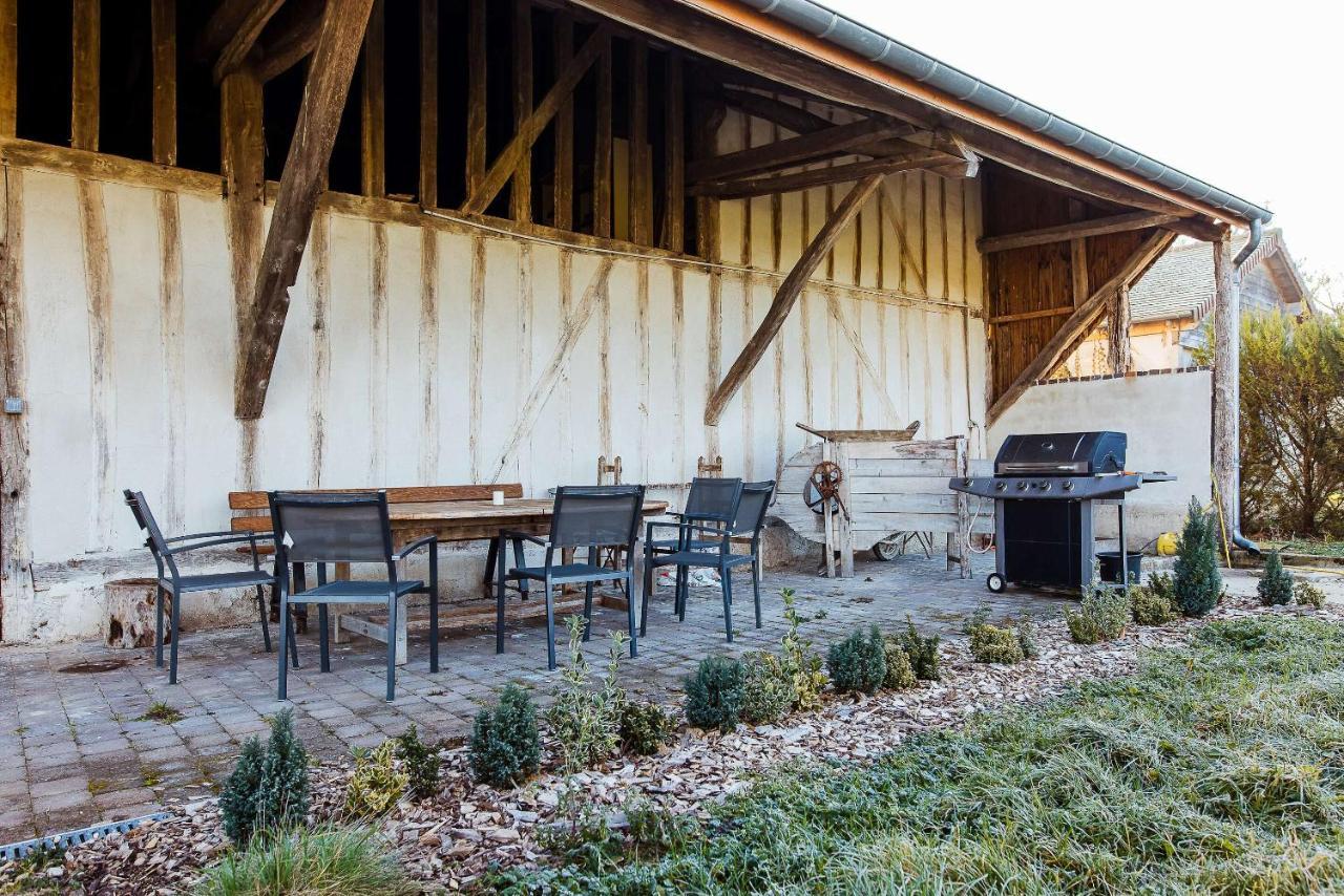 Studio Confortable, Parking Et Jardin Buchères Dış mekan fotoğraf